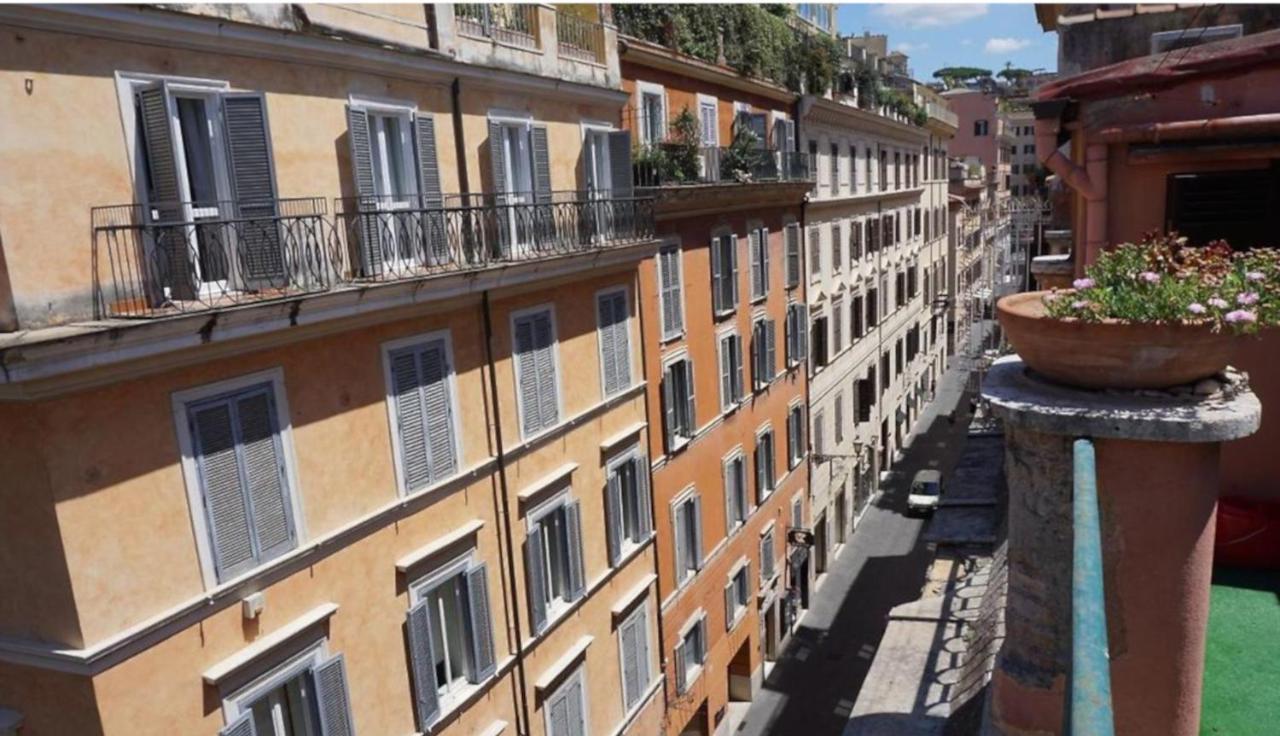 Terrazzo Frattina Rome